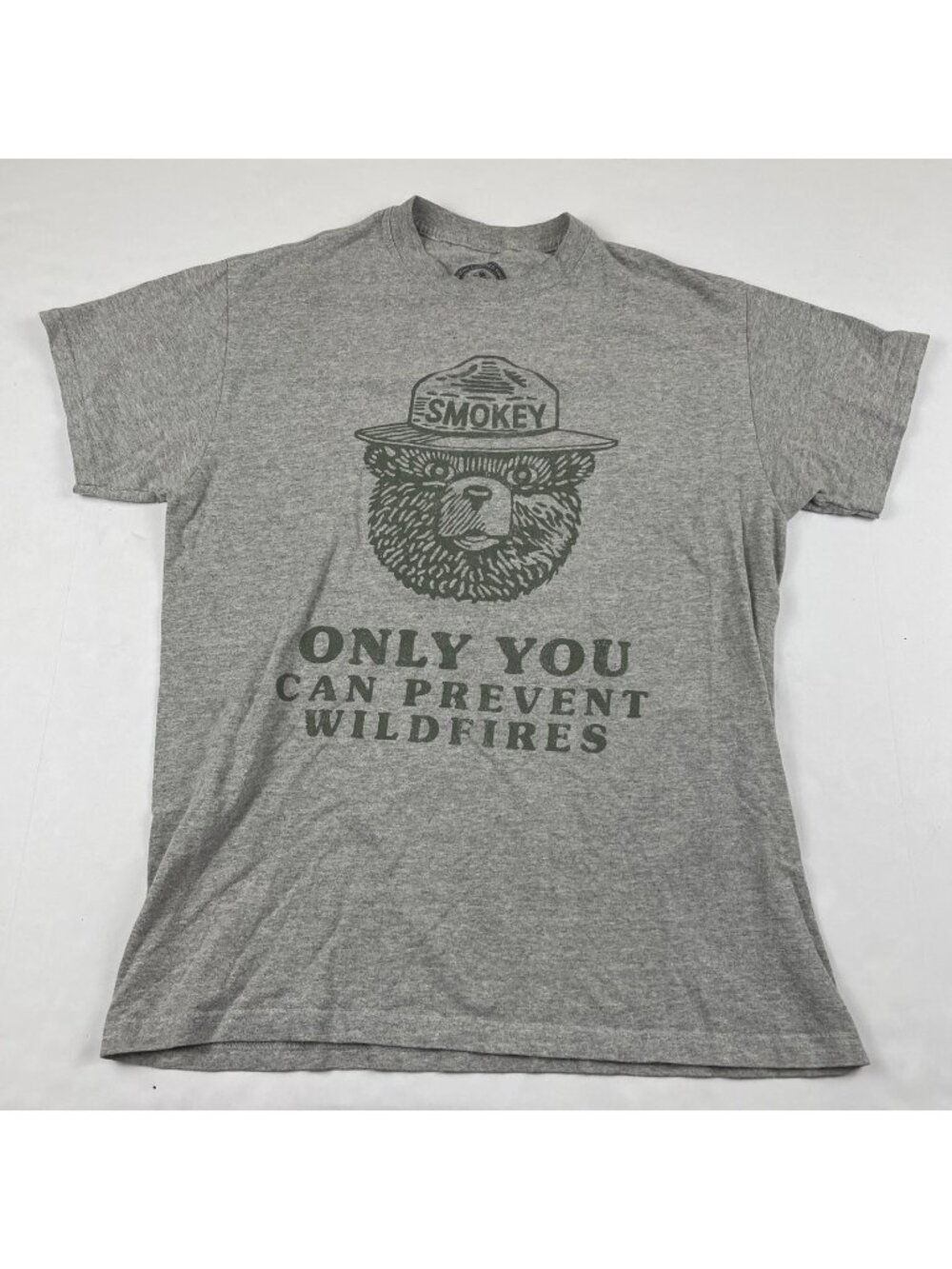 Smokey Bear Only You Can Prevent Wildfires T-Shirt M Forest Service Graphic Tee